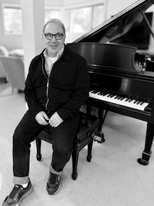 Michael Shaieb at the piano